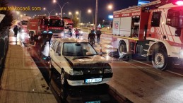 İki Otomobil Bir Anda Alev Aldı