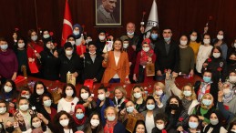 Kadınlara 8 Mart İzni Ülke Gündemine Oturdu