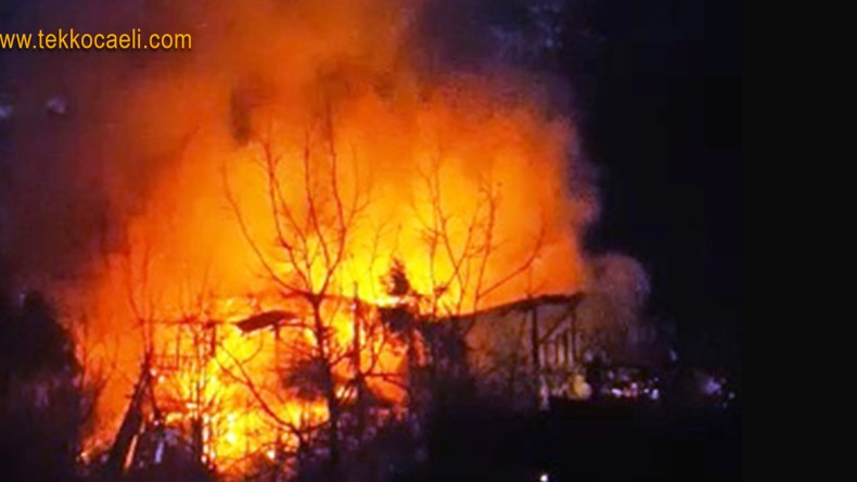 Kocaeli’de Korkutan Yangın