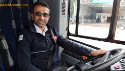 Ekmeğini İftar Vakti Yolcusuyla Paylaştı