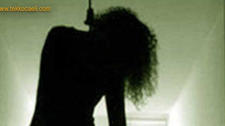 Genç Kadın Yaşamına Son Verdi