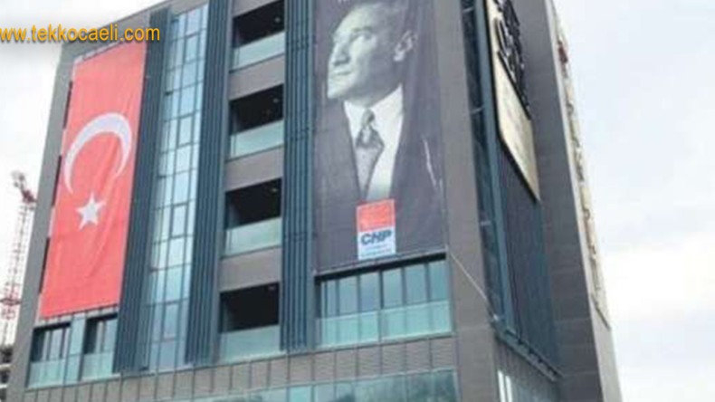 CHP İstanbul Örgüt Binaları Kapatıldı
