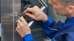 Aman Dikkat! Sokakta Kalabilirsiniz; Muaf Değiller…