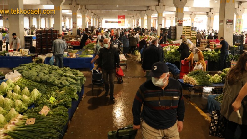 İzmit’te Semt Pazarları 15 Mayıs’ta da Açık