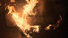 Öfkeli Koca Eşinin Aracını Ateşe Verdi