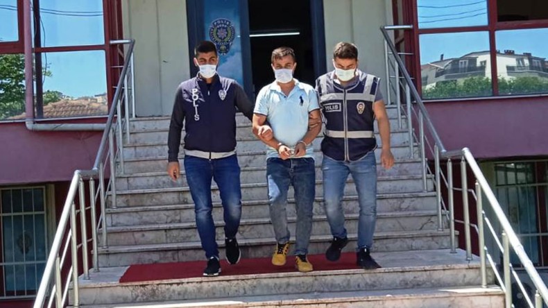 15 Yıl Cezayla Aranıyordu; Operasyonla Yakalandı