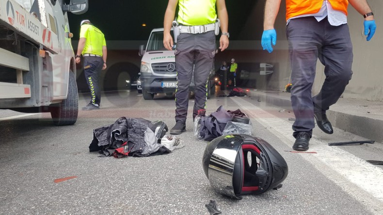 İzmit’te Feci Kaza; Ölü ve Yaralı Var