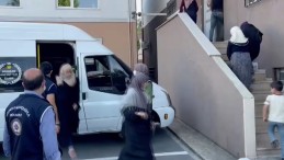 Durdurulan Minibüsten Kaçak Göçmenler Çıktı