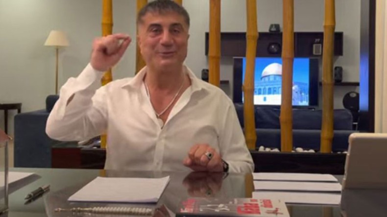 Sedat Peker Yine Konuştu; Masasındaki Kitap…