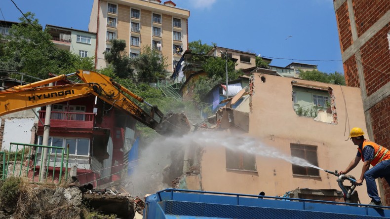 Yeni Cedit’te ilk Kazma Vuruldu