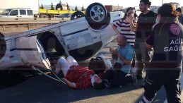 İşçi Servisi Araçla Çarpıştı; Yaralılar Var