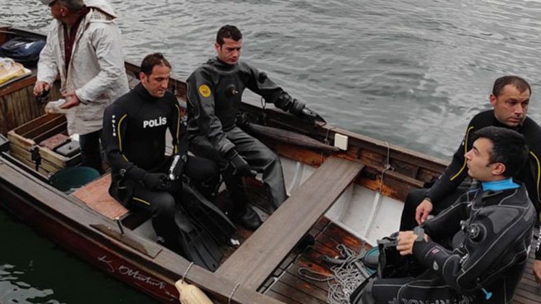 Kaçak Midye Avcısı Teknede Yakalandı