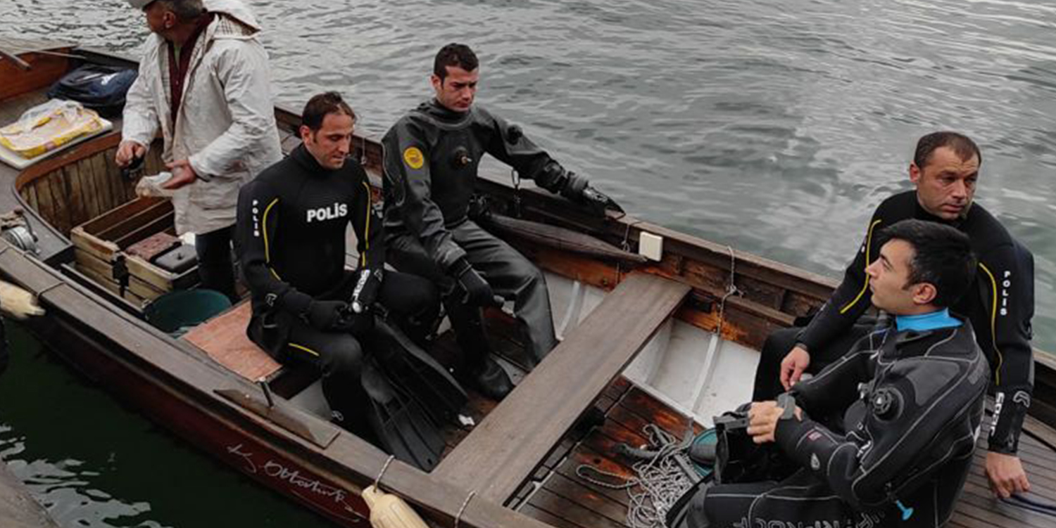Kaçak Midye Avcısı Teknede Yakalandı