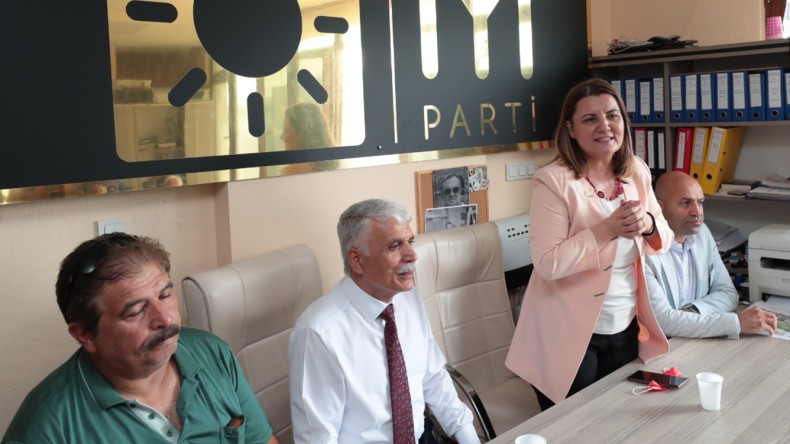 Başkan Hürriyet İYİ Parti Körfez İlçeyi Ziyaret Etti