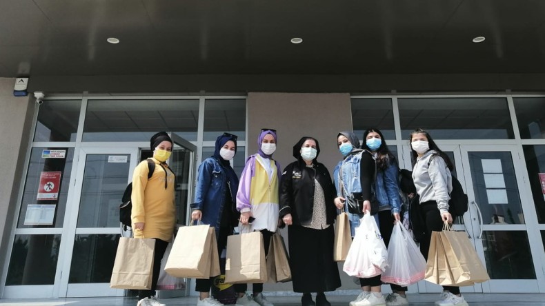 Bu Okul İnsanların Gönlünde Taht Kurdu