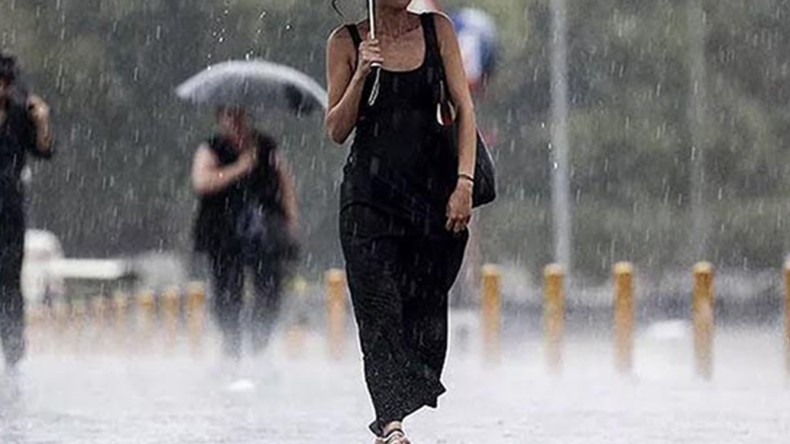 Meteoroloji Tarih Verdi; Marmara’yı Uyardı