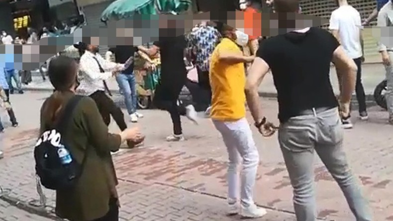 Kuyumcular Caddesinde Büyük Kavga