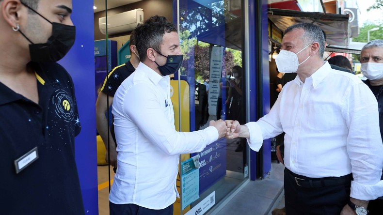 İzmit Sokaklarında Vatandaşlarla Buluştu