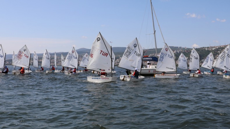 Yelkenler ‘İzmit’in Kurtuluşu’ İçin Açıldı