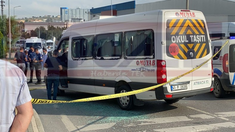 Servis Aracına Ateş Açtı; Yaralılar Var