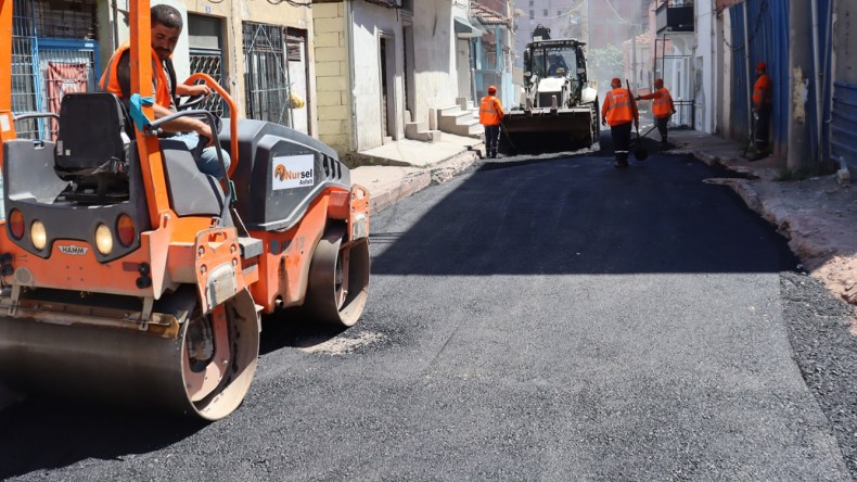 İzmit Serdar’da Yollar Yenileniyor