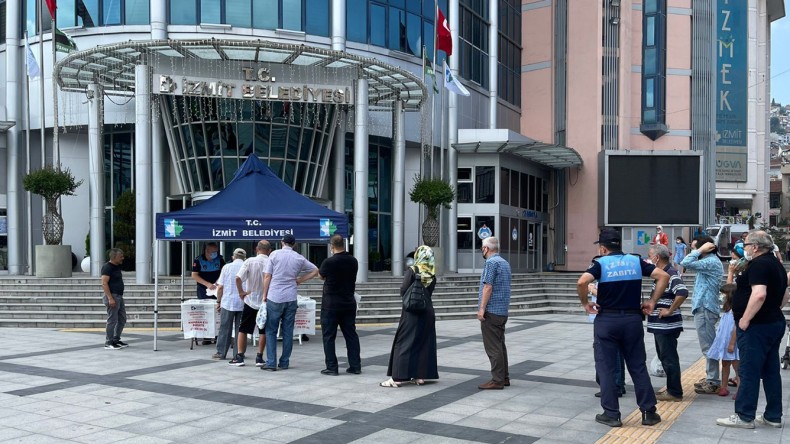 İzmit Belediyesi’nden Kurban Atıkları için Uyarı