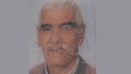 Evinin Bahçesinde Kendini Astı