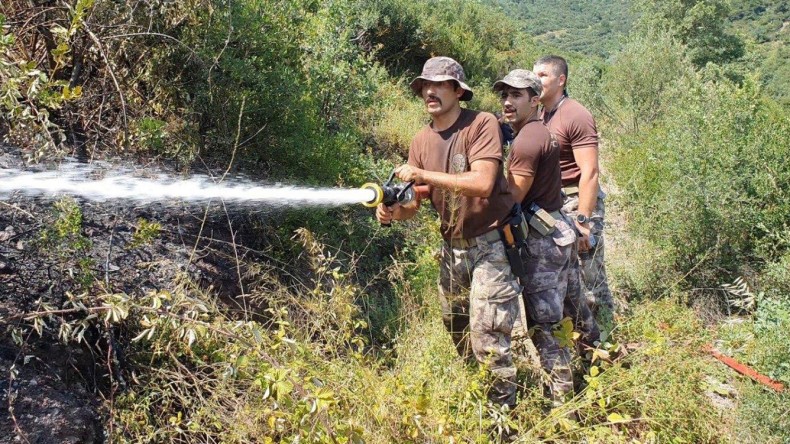 Yangına ‘Özel Harekat’lı Müdahale