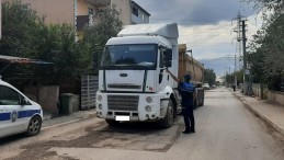 Mahalle İçinde TIR Parklanmalarına Ceza