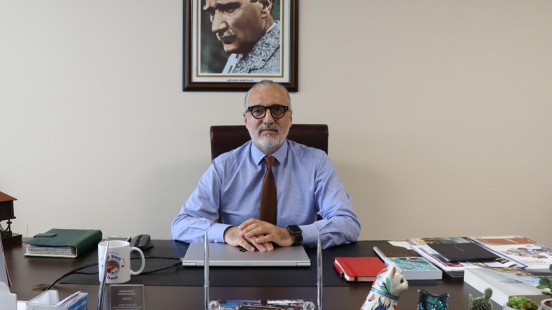 İzmit Belediyesi’nden İŞKUR Müdürü’ne İstifa Çağrısı