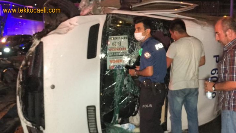 İşçileri Taşıyan Minibüs Devrildi; Yaralılar Var