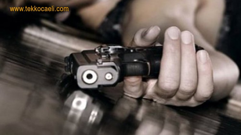 Arkadaşını Öldürdükten Sonra İntihar Etti