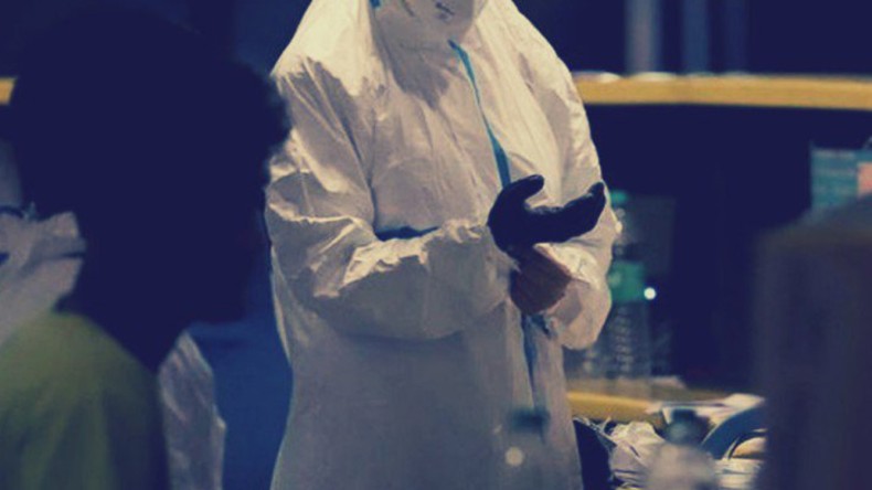 Aynı Aileden 3 Kişi Koronaya Yenildi