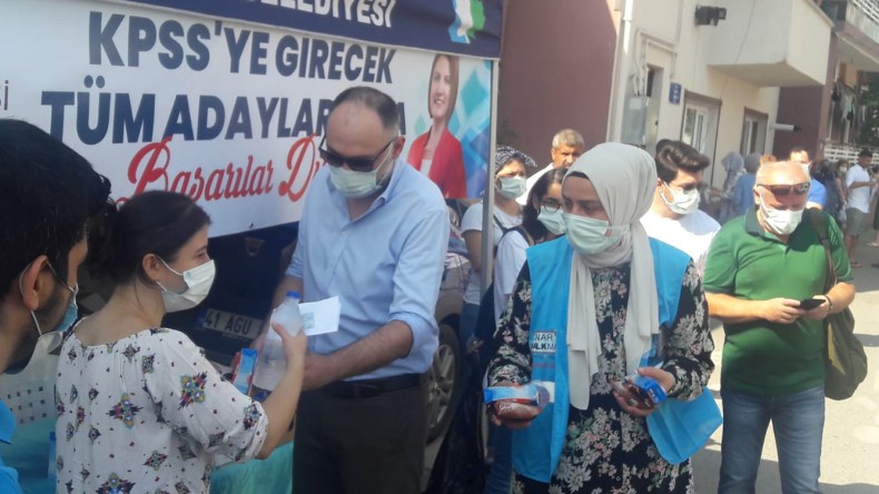 İzmit Belediyesi KPSS’de Adayların Yanında Oldu