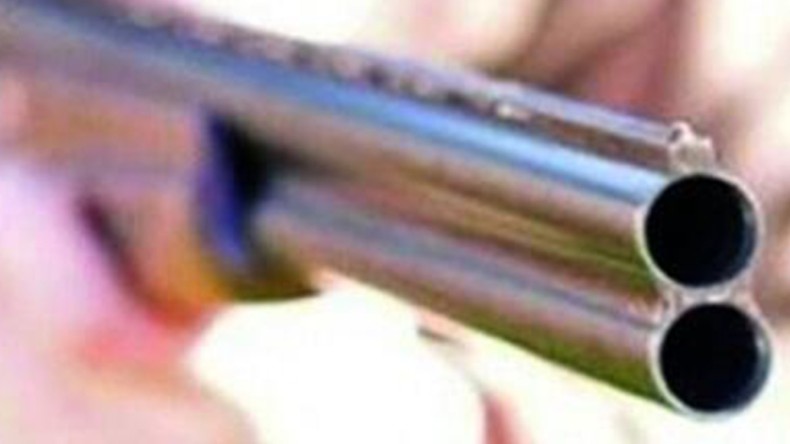 Eşini ve Kızını Vurduktan Sonra İntihar Etti