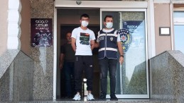4 Yıl Cezayla Aranan Hırsız Yakalandı