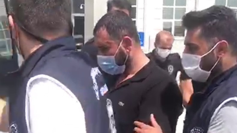 Kaçak Göçmenleri Ticari Taksilerle İllere Dağıtmışlar