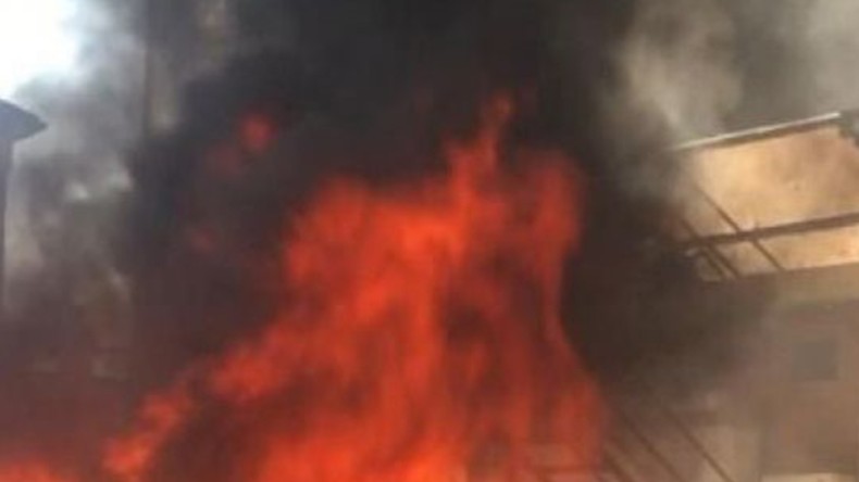 Apartman Alevler İçinde Kaldı