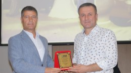 İki Derneğin Kongresinde Hürriyet’e Teşekkür