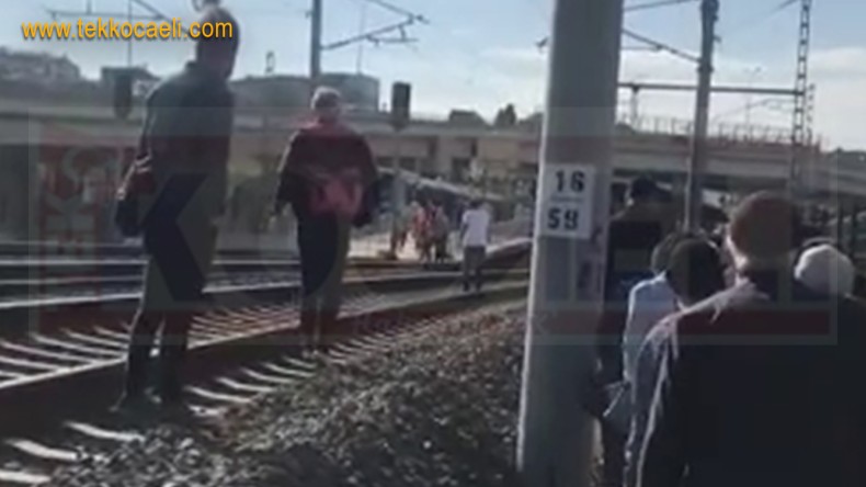 İzmit’ten Kalkan Tren, Başka Trene Çarptı