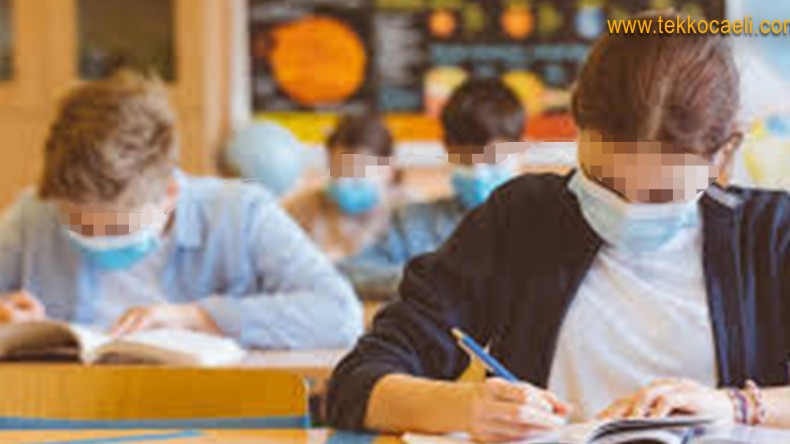 Okullar Kapanıyor mu? Bakan’dan Flaş Açıklama