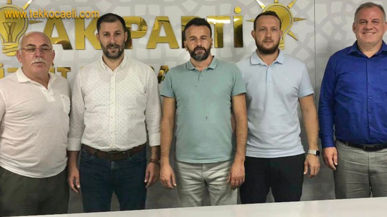Ak Parti İzmit’te İcra Yenilendi