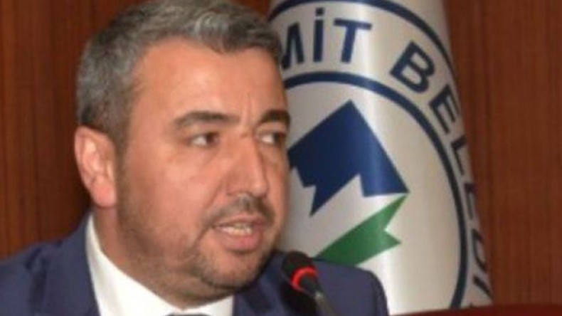 Ünlü’den Sert Çıkış; Bahanelerin Arkasına Sığınmayı Bırak