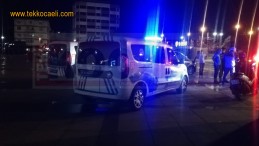 İzmit Kent Meydanı’nda İki Kişi Bıçaklandı