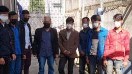 Durdurulan 2 Araçtan 8 Kaçak Göçmen Çıktı