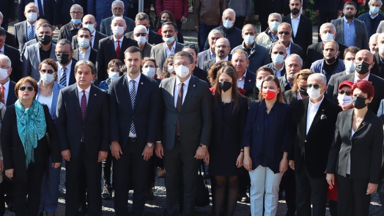 CHP Kocaeli Ailesi Ata’nın Huzuruna Çıktı