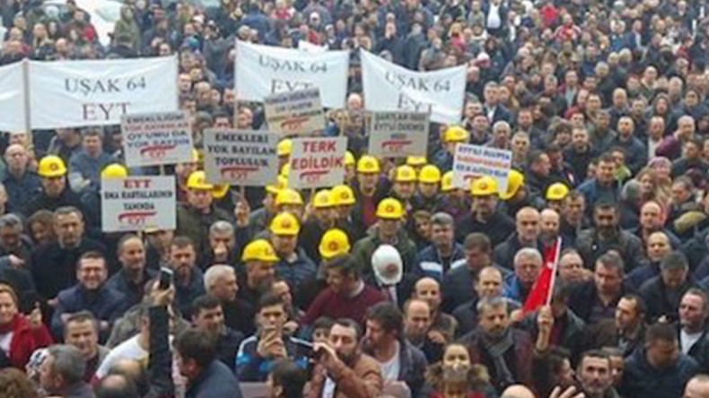 EYT’lilere Seslendi; EYT Sorununu Biz Çözeriz