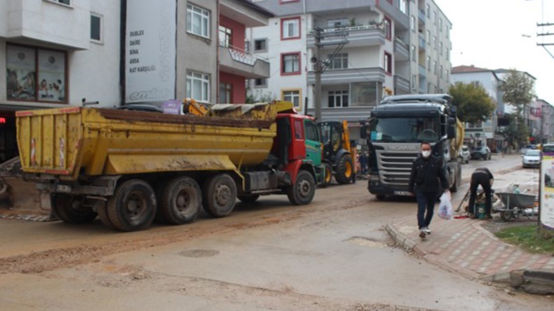 Müteahhit Firmanın Plansız Çalışması Vatandaşı Bezdirdi
