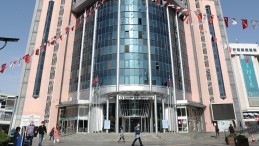 İzmit Belediyesi’nden Açıklama; İSU Fethiye Caddesini Oyuna Çevirdi