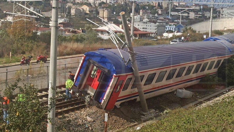 Kocaeli’de Tren Kazası